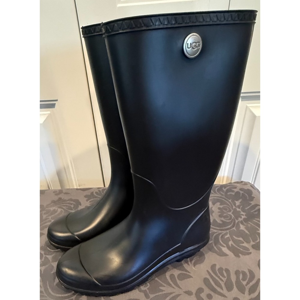 UGG Sienna Rain Boot for Women, Size US 8 - Black
